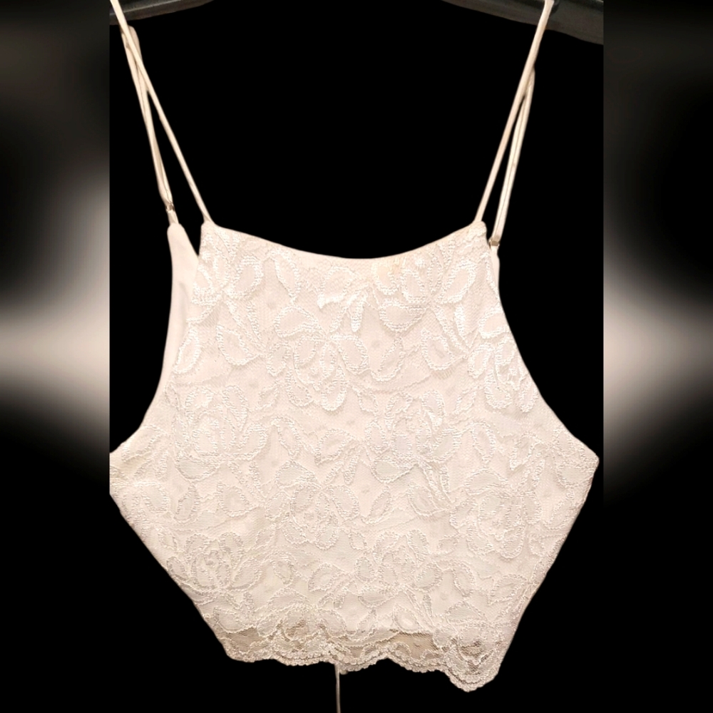 Lulu's White Sleeveless Camisole with Spaghetti Straps Crop.Read Post